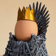 Iron-Throne-Egg-Cup-king_grande